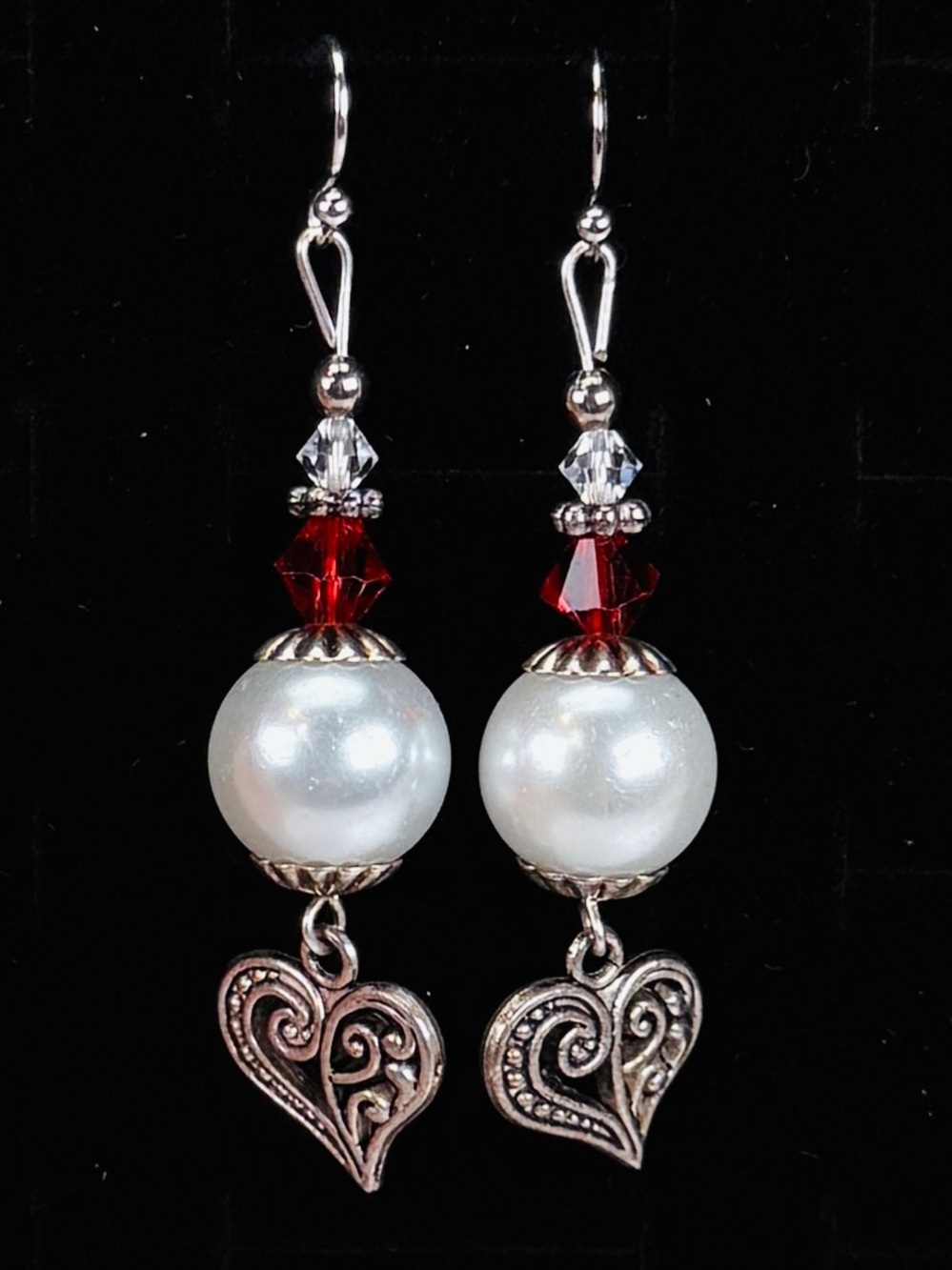 Pretty Silvertone, faux pearl, red bead, heart charm pierced earrings